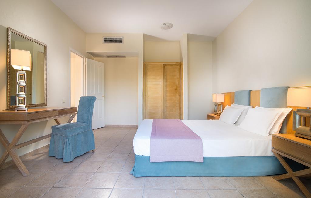 Alkion Hotel 크리오피지 외부 사진